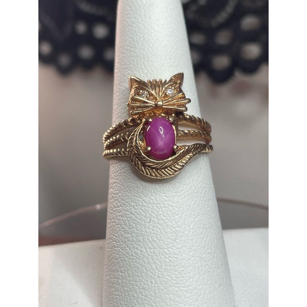 10k Gold Cat Star Ruby Diamond Ring - image 1
